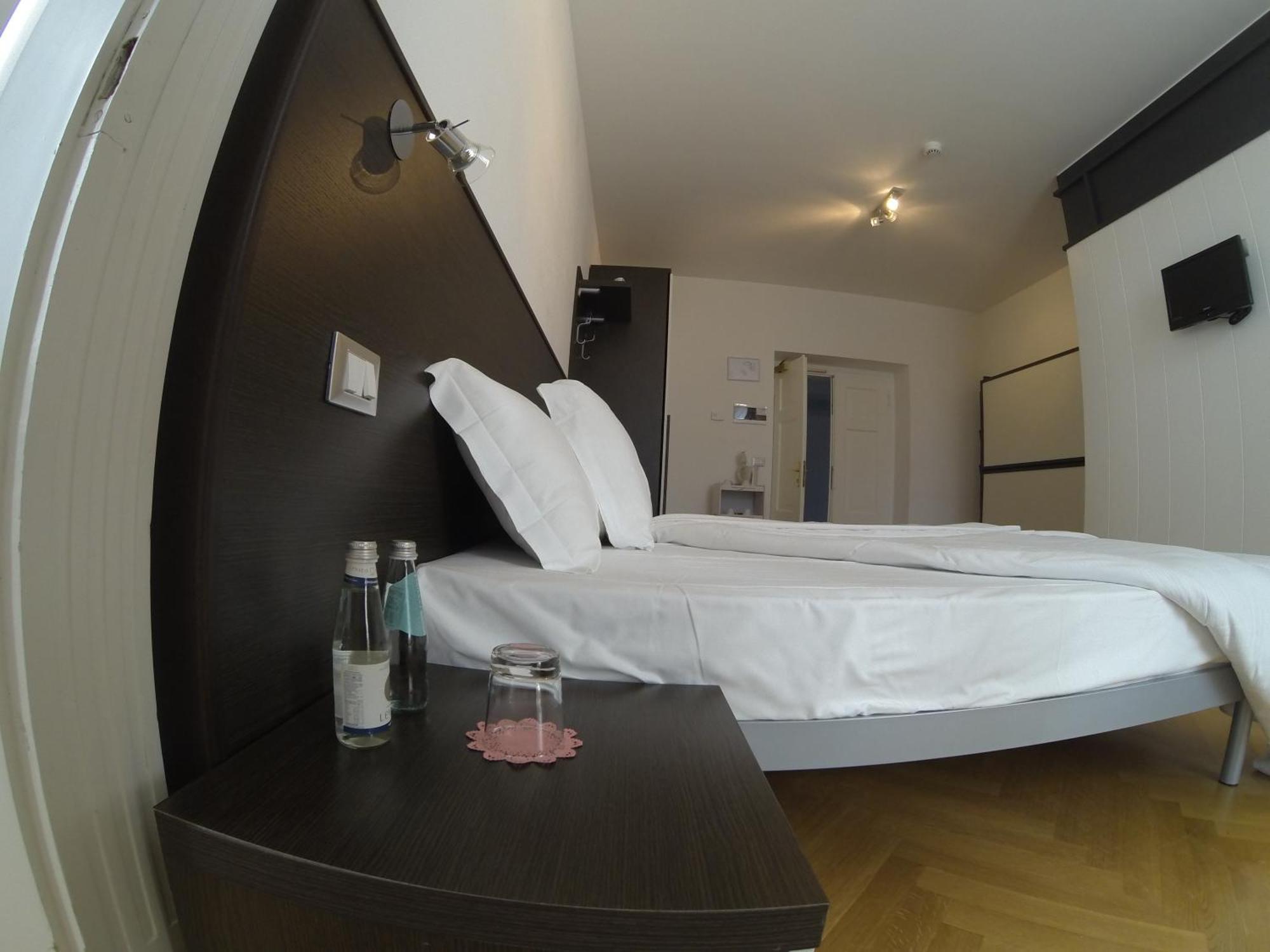Garni Villa Waiz Roncegno 部屋 写真